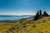 Vista panorámica de Old man of store, Isla de Skye, Escocia, Reino Unido - foto de stock