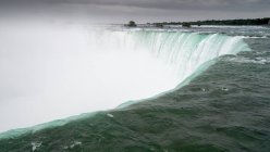 Vista panorámica de las cataratas de herradura, Condado de Niagara, Cataratas del Niágara, Estado de Nueva York, Estados Unidos - foto de stock
