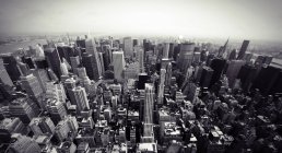 Luftaufnahme der Stadtlandschaft von Manhattan in monochrom, ny, USA — Stockfoto