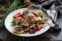 Goats Cheese, strawberry and rocket salad — Stock Photo