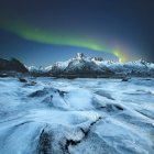 Vista panorâmica das majestosas luzes do Norte, Lofoten, Noruega — Fotografia de Stock