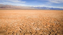 Scenic view of Cracked earth, Death Valley National Park, California, America, USA — Stock Photo