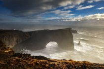 Malerischer Blick auf die Halbinsel Dyrholaey, Vik, Island — Stockfoto