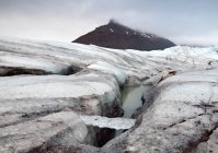 Vista panorámica de Crevasse en el glaciar Svinafellsjokull, Hornafjordur, Islandia - foto de stock