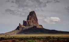 Scenic view of Shiprock, New Mexico, America, USA — Stock Photo