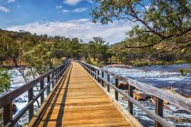 Vista panorâmica de Bridge across Bells Rapids, Swan Valley, Perth, Austrália — Fotografia de Stock