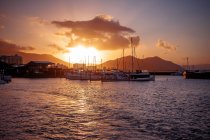 Der Pier bei Sonnenuntergang, Cairns, Queensland, Australien — Stockfoto