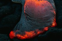 Gros plan sur Lava Flow sur une montagne, Hawaï, Amérique, États-Unis — Photo de stock