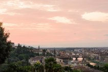 Paysage urbain majestueux au coucher du soleil, Florence, Italie — Photo de stock