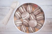 Delicious sweet macaroons on white background — Fotografia de Stock