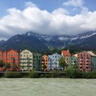 Vista panorámica del paisaje urbano, Innsbruck, Tirol, Austria - foto de stock