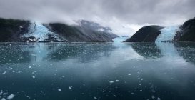 Мальовничий вид на льодовик Каскад, Принц Руперт Sound, Chugach Національний ліс, Аляска, Америка, США — стокове фото