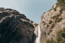 Scenic view of waterfall, Yosemite National Park, California, America, USA — Stock Photo