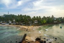Vue panoramique sur le paysage de plage, Mirissa, Matara, Province du Sud, Sri Lanka — Photo de stock