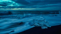 Алмаз-Біч на світанку, Йокулсарлон, Ватнаужолл Національний парк, південно-сході Ісландії — стокове фото