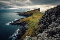Vista panorámica de la península de Duirinish, Glendale, Neist Point, Highland, Isla de Skye, Escocia, Reino Unido - foto de stock
