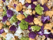 Fleurs de chou-fleur multicolores, vue rapprochée — Photo de stock