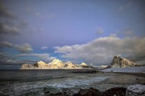 Malerischer Blick auf lille sandnes im winter, lofoten, nordland, norwegen — Stockfoto