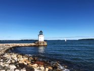 Scenic view of Bug Lighthouse, Portland, Maine, Estados Unidos - foto de stock