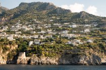 Vista panorámica del paisaje municipal, Amalfi, Salerno, Campania, Italia. - foto de stock