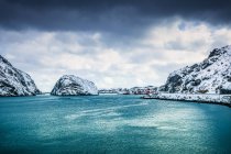 Vila costeira, Nusfjord, Flakstadoya, Flakstad, Lofoten, Nordland, Noruega — Fotografia de Stock