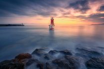 Довготривалі зйомки Lighthouse, San Vicente de la Barquera, Santander, Cantabria, Spain — стокове фото