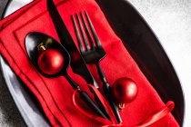 Close-up of a Christmas place setting on a table — Stock Photo