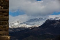 Горный пейзаж зимой, Национальный парк Ордеса и Монте-Пердидо, Уэска, Арагон, Испания — стоковое фото