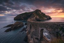 San Juan de Gaztelugatxe, Bermeo, Vizcaya, Euskadi, Spagna — Foto stock