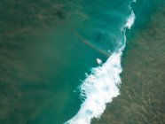 Vista aérea de um surfista, Barwon Heads, Península Bellarine, Victoria, Austrália — Fotografia de Stock
