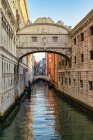 Puente de los Suspiros, Venecia, Véneto, Italia - foto de stock