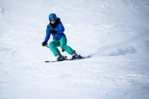 Woman skiing, Zauchensee ski resort, Salzburg, Austria — Stock Photo