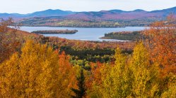 Rangeley Lake in autumn, Franklin County, Maine, USA — Stock Photo