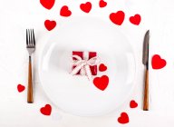 Valentine's day, valentines, holiday, holidays, celebration, festive, dinner, table, cutlery — Stock Photo