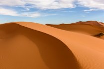 Duna de arena en el desierto del Sahara, Marruecos - foto de stock