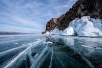 Lago Baikal congelado no inverno, Sibéria, Rússia — Fotografia de Stock