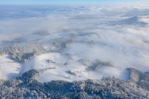 Vista aérea del paisaje cubierto de nieve, Gaisberg, Salzburgo, Austria - foto de stock