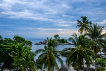Palm trees on the beach, Lengkuas Island — Stock Photo