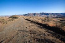 Drakensberg vue sur la montagne depuis la route de Rhodes, Cap-Oriental, Afrique du Sud — Photo de stock