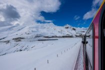 Zug in Richtung Jungfraujoch, Berner Alpen, Schweiz — Stockfoto