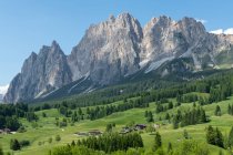 Гірський ландшафт у Доломітах, Беллуно, Венето, Італія — стокове фото