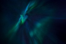 Gros plan sur les aurores boréales dans le ciel, Lofoten, Nordland, Norvège — Photo de stock