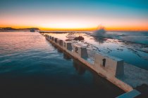 Blocos iniciais em Merewether Ocean Bath, Merewether, Nova Gales do Sul, Austrália — Fotografia de Stock