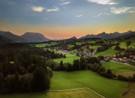 Reit im Winkl ao pôr do sol, Baviera, Alemanha — Fotografia de Stock