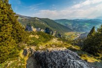 Berglandschaft, Gola del Furlo, Marken, Italien — Stockfoto
