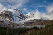 Berglandschaft, Flakstad, Lofoten, Nordland, Norwegen — Stockfoto