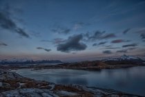 Lofoten paisagem ao pôr do sol, Nordland, Noruega — Fotografia de Stock