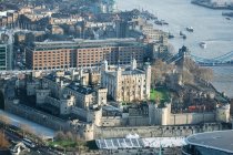 Vista aérea de Tower of London, Londres, Inglaterra, Reino Unido - foto de stock