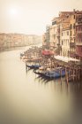 Paesaggio urbano all'alba, Venezia, Veneto, Italia — Foto stock