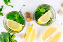 Two cups of Mint tea with lemon — Stock Photo